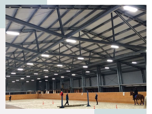 Строительство конных манежей от 612 руб в Комсомольск-на-Амуре