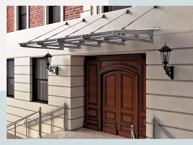 Металлические козырьки от 612 руб. в Комсомольске-на-Амуре